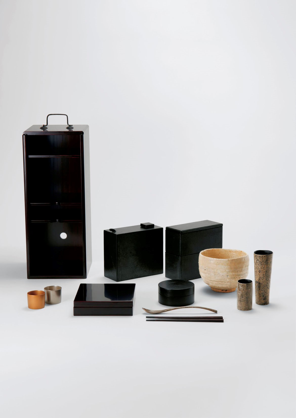 Akagi Akito: Objects for Tea